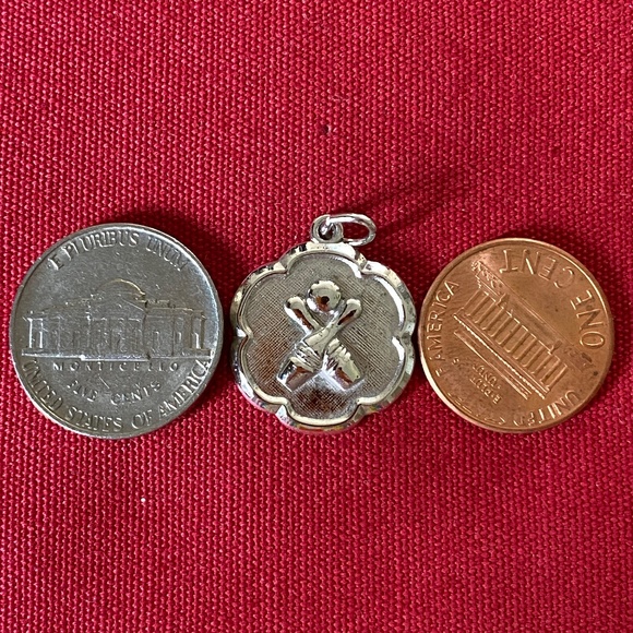 *Flawed* RQC Sterling Bowling Scalloped Disc Charm - Picture 9 of 15